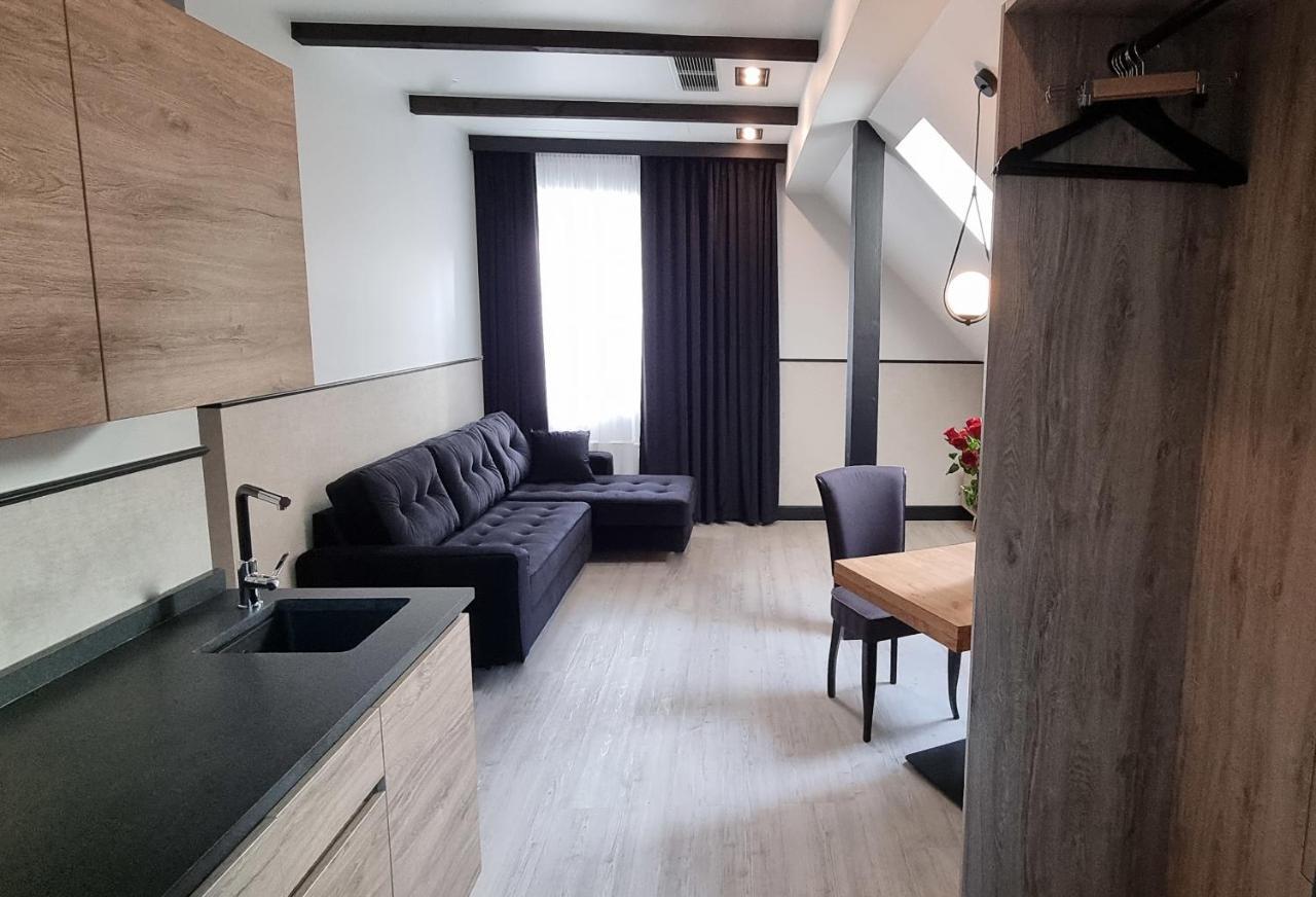Apartamento Stary Rynek Premium Apartments: Old Market Square Elegance *
