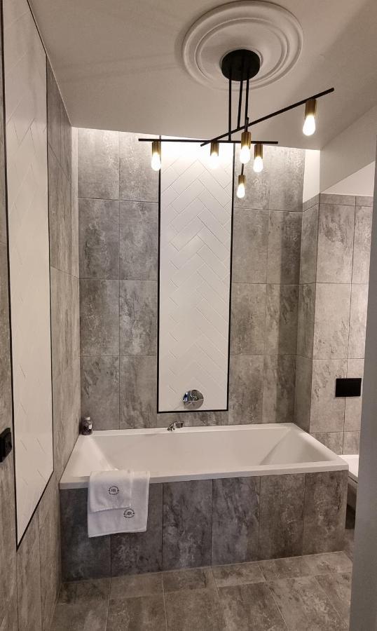 Stary Rynek Premium Apartments: Old Market Square Elegance Apartamento *