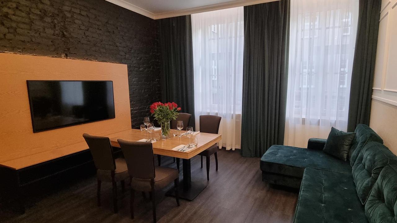 Stary Rynek Premium Apartments: Old Market Square Elegance * Poznań